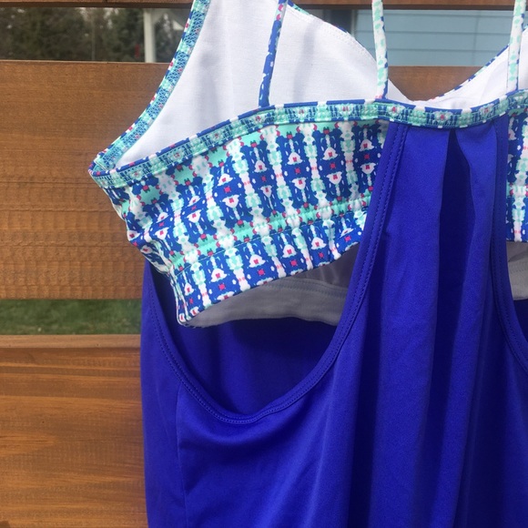 GAP Tank - Picture 3 of 5